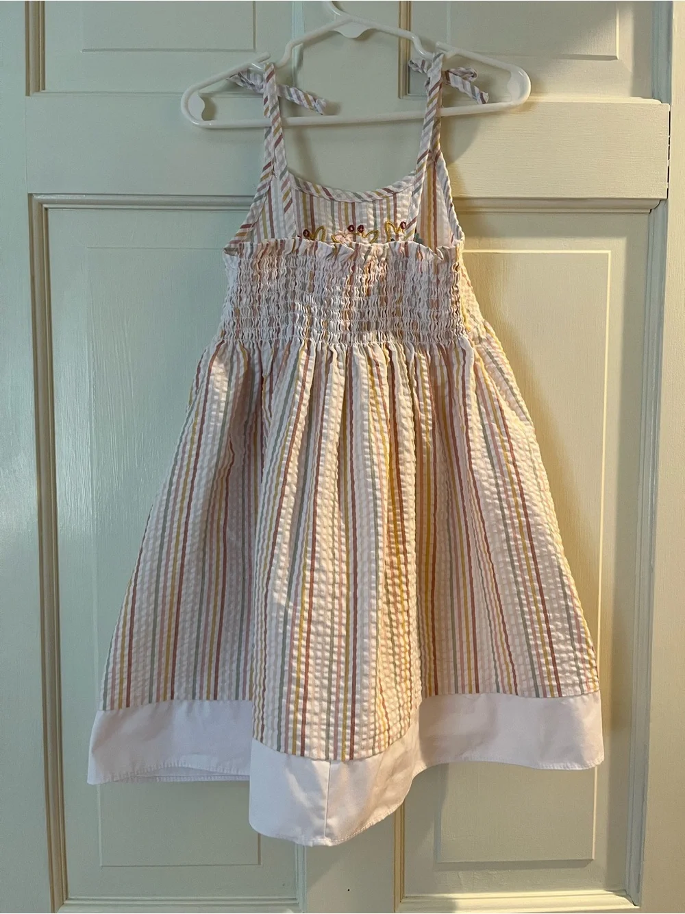 Beautiful Seersucker Dress with Adorable Giraffe and Floral Accents